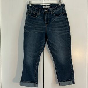 Levi High Rise Capri